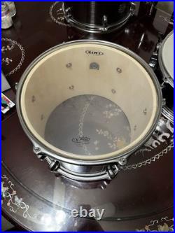 Mapex 5 piece drum set in silver/gray