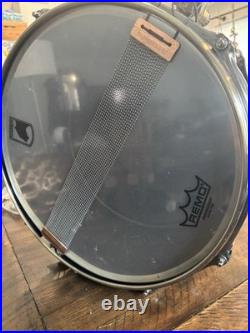 Mapex Black Panther Sledgehammer Snare with upgraded snare strand