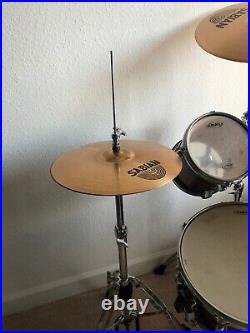 Mapex Drum Set For Sale All included Crash and ride cymbal, 4 toms, etc