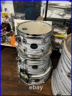 Mapex Venus Complete 5-Piece Drum Set withHardware/Cymbals White Marblewood