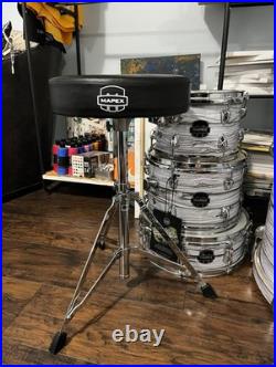 Mapex Venus Complete 5-Piece Drum Set withHardware/Cymbals White Marblewood