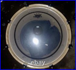 PDP X7 All Maple Drum Set Shell Pack + Zildjian Cymbals + Meinl BassBoX PDP X7 All Maple Drum Set Shell Pack + Zildjian Cymbals + Meinl BassBoX