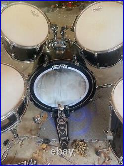 PEARL DRUM KIT. REMO PADS. READY TO USE. Great condition, strong wood and metal
