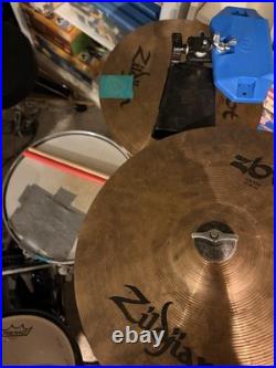 Pearl Acoustic Drum Kit 8-Piece Set with Snare, Toms, Kick Drum, Cymbals