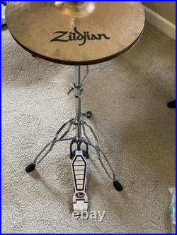 Pearl Center Stage 019460 Drum Kit And Zildjian Cymbals Wine Red