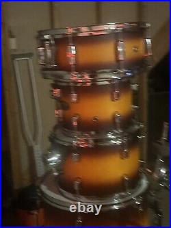 Pearl Decade Maple 5pcwith22 BD Classic Satin Amburst With Cymbals And Hardware