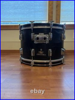 Pearl Drum Set with Cymbals And Hardware