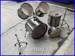 Pearl Forum Series Brushed Steel Drum Set