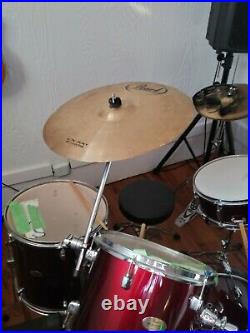 Pearl Forum series drum set complete with cymbal