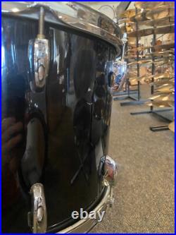 Pearl Masters Custom Drum Set 22, 10, 12, 14, 16 Pearl Masters Custom Drum Set 22, 10, 12, 14, 16