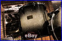 Pearl Masters MRX 5-piece Diamond Burst Drum Set withBags Used