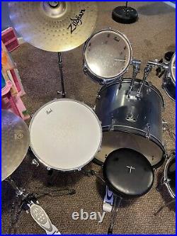 Pearl Roadshow 5 piece drm set with 3 zildjian cymbals