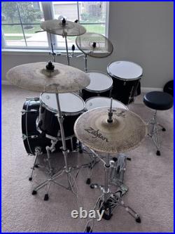 Pearl Roadshow Drum Set with Cymbals, 5-Piece, Black, 22 Kick Complete set