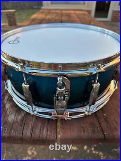 Pearl Session Custom 14x5.5 maple snare drum With SuperHoops blue/green teal