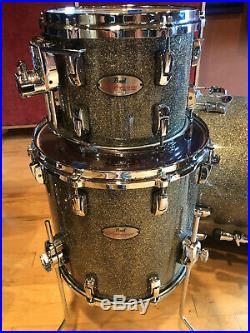 Pearl reference drum set