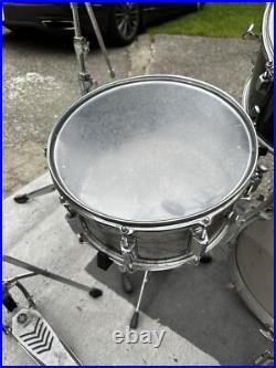 Professional 9 Piece Drum Set