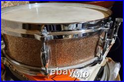 RARE VINTAGE EARLY 60s GRETSCH 14X4 PROGRESSIVEJAZZ SNARE DRUM CHAMPAGNE SPARKLE RARE VINTAGE EARLY 60s GRETSCH 14X4 PROGRESSIVEJAZZ SNARE DRUM CHAMPAGNE SPARKLE