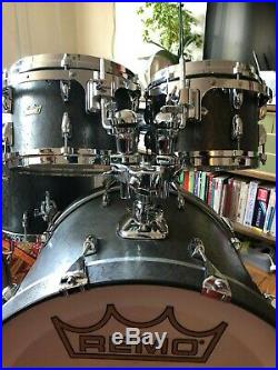 REMO Gold Crown Series drum set