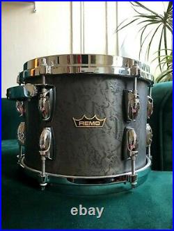 REMO Gold Crown Series drum set