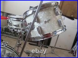 ROGERS 4 PC WHITE MARINE PEARL DRUM SET With MATCHING 14 POWERTONE 20,16,13