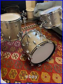 ROGERS vintage Cleveland factory bop drum set. 18X14,12X8,14X14silver glass