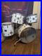 Rogers-vintage-1975-BIG-R-USA-4-piece-New-England-White-Drumset-All-Original-01-rggr