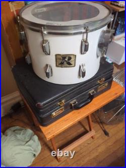 Rogers vintage 1975 BIG R USA, 4 piece New England White Drumset. All Original Rogers vintage 1975 BIG R USA, 4 piece New England White Drumset. All Original