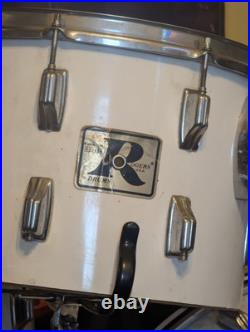 Rogers vintage 1975 BIG R USA, 4 piece New England White Drumset. All Original Rogers vintage 1975 BIG R USA, 4 piece New England White Drumset. All Original