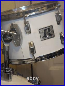 Rogers vintage 1975 BIG R USA, 4 piece New England White Drumset. All Original Rogers vintage 1975 BIG R USA, 4 piece New England White Drumset. All Original