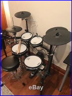 Roland TD-25KV V-Drums Drum Set + throne, DW Double kick, snare & hi hat stand