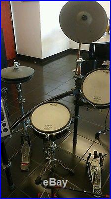 Roland TD20 Electronic Drum Set Kit, kick pedal, throne, toms, snare complete