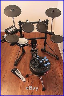 Roland V-Compact Series TD-3 Electronic Drum Set w Mesh Head Snare