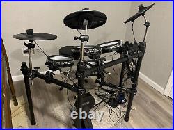 Simmons SD600 Electronic Drum Set with Mesh Heads and Bluetooth