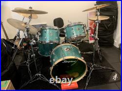 Slingerland 5-piece Turquoise Glitter Drum Set Slingerland 5-piece Turquoise Glitter Drum Set