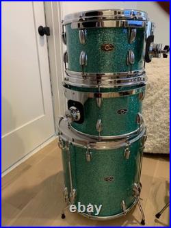 Slingerland 5-piece Turquoise Glitter Drum Set Slingerland 5-piece Turquoise Glitter Drum Set