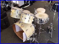 Slingerland 70's Drum Set with Hardware And Hard Cases