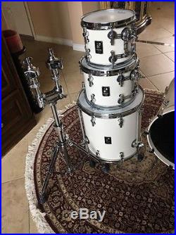 Sonor Prolite Drum Set. Cream white With Tom Hardware Stand
