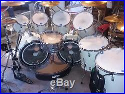 TAMA 9-pc. Drum set with cymbals and hardware