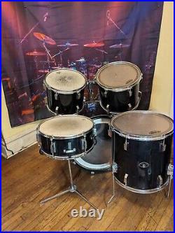 TAMA very clean vintage 5 PIECE KIT with hardware. 22,16,13,12, 14 snare. $325.00