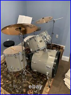 Tama Swingstar 5-Piece Drum Set with Hardware Cymbals and Throne