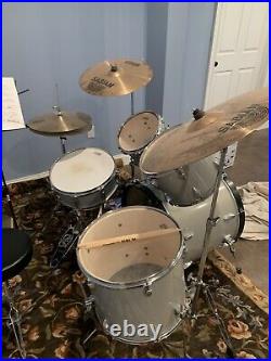 Tama Swingstar 5-Piece Drum Set with Hardware Cymbals and Throne