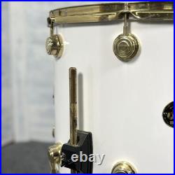 Used DW Collectors 5pc Maple Drum Set White Finish Ply withGold Hardware Good Used DW Collectors 5pc Maple Drum Set White Finish Ply withGold Hardware Good