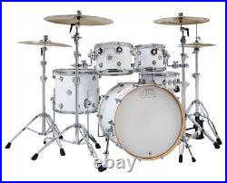 Used DW Design Series 4-Piece Maple Shell Pack Gloss White with 22 Kick