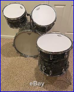 Vintage 1976 LUDWIG Black Oyster Drum set 22,12,13,16. 3 Ply withre-rings