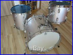 Vintage PEARL Schlagzeug / Drumset / Shellset 22 12 16 / Satin Silver Flash
