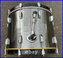 Vintage Pearl World 22 Bass Drum Metal Grey Wrap