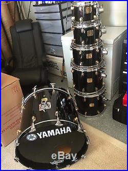 Yamaha 6 piece Maple Custom made in Japan Model Drum Set