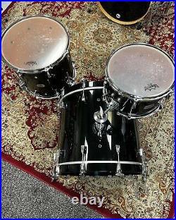 Yamaha Absolute Hybrid Maple 3pc Pure Black Drum Set 22,16,12