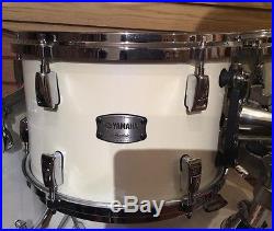 Yamaha Absolute Hybrid Maple Five (5) Piece Drum Set, Polar White AM2F40J-Demo