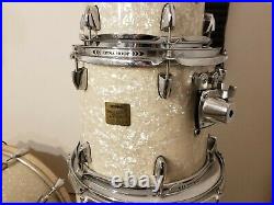 Yamaha Beech Custom Absolute 5 Piece Drum Set, White Marine Pearl Finish